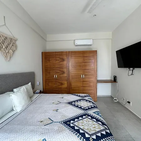 Ideal Area, Rooftop Plunge Pool, 4 Blocks From 5Th