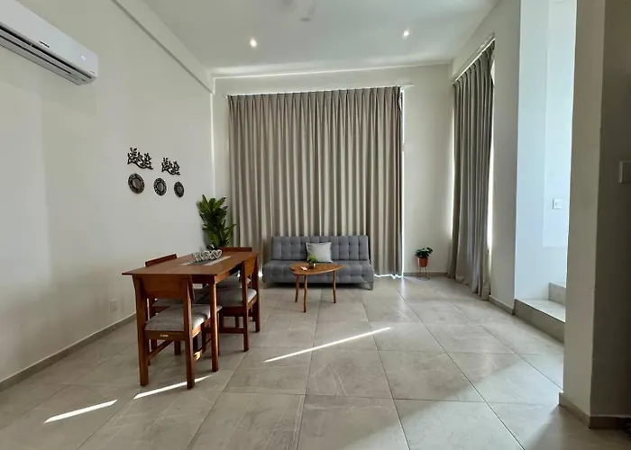 Ideal Area, Comfy Bed, 4 Blocks From 5th & Shops Сasa de vacaciones *