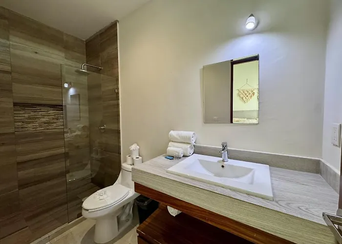Ideal Area, Comfy Bed, 4 Blocks From 5th & Shops Сasa de vacaciones